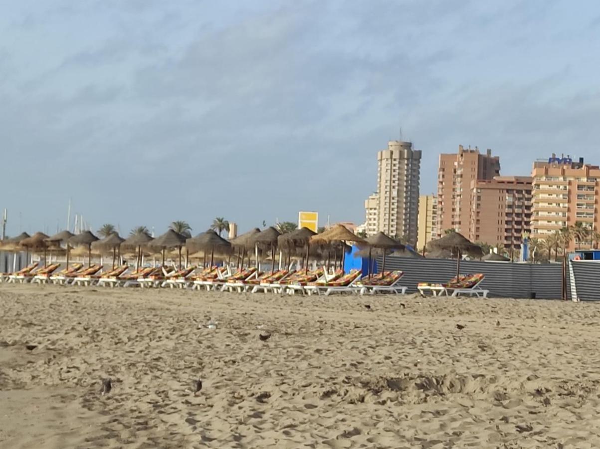 Atico Primera Linea Marina Beach 푸엔히롤라 외부 사진