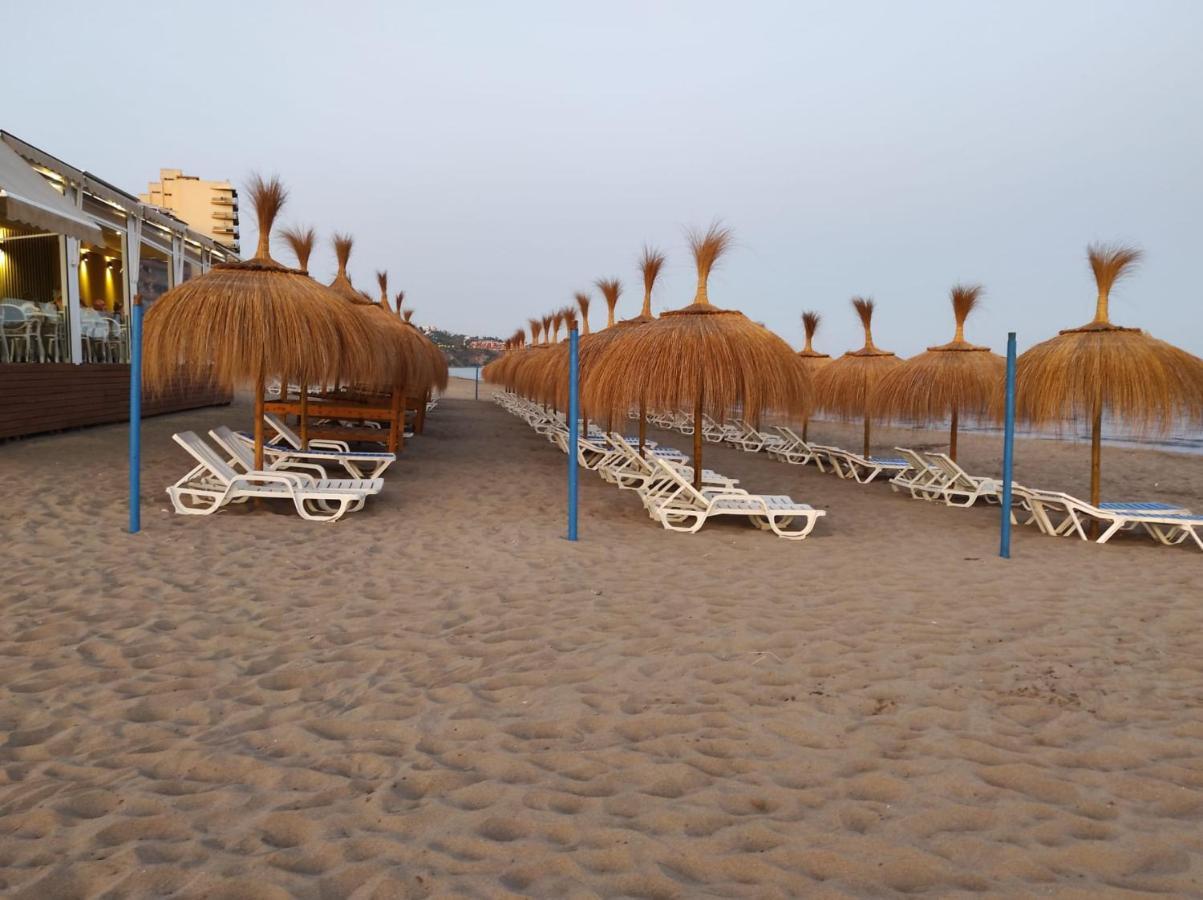 Atico Primera Linea Marina Beach 푸엔히롤라 외부 사진