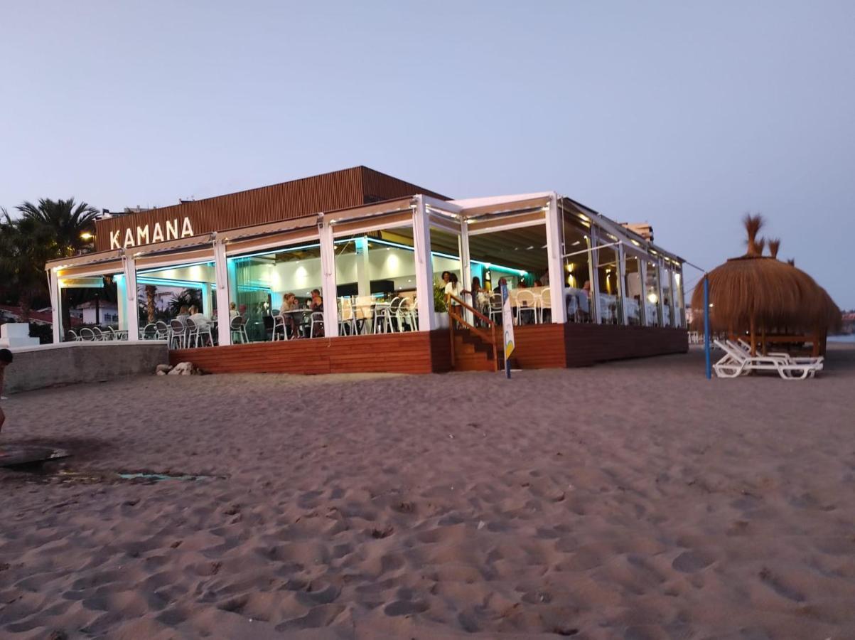 Atico Primera Linea Marina Beach 푸엔히롤라 외부 사진