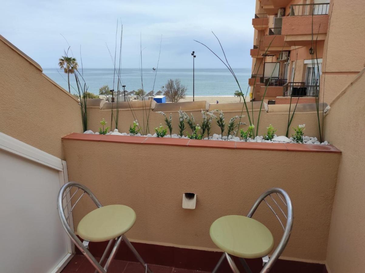 Atico Primera Linea Marina Beach 푸엔히롤라 외부 사진